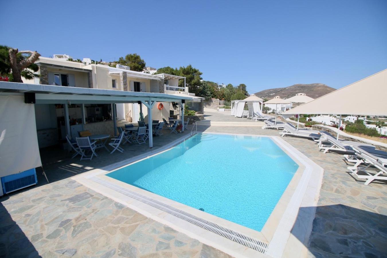 Blue Bay Heliolithos Hotel Парос Екстериор снимка